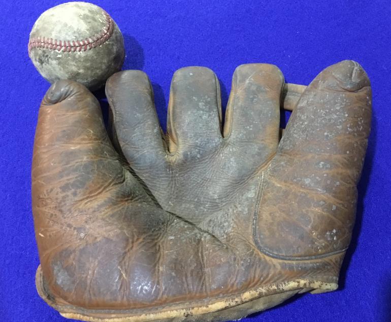 US Photo Album San Francisco to Belgium with US Army marked Baseball Glove - Image 7