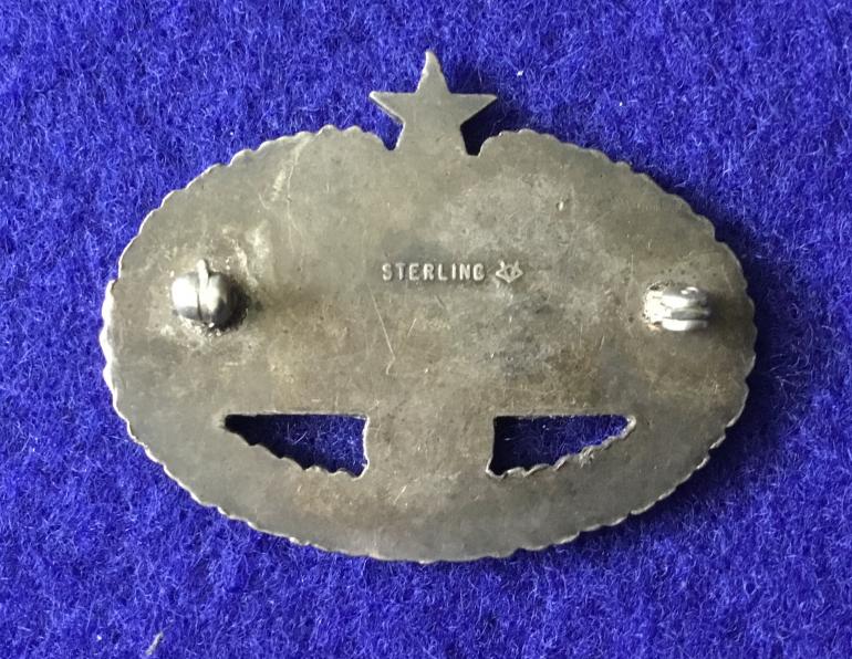 WWII and KOREAN WAR COMBAT MEDIC BADGE - Image 2