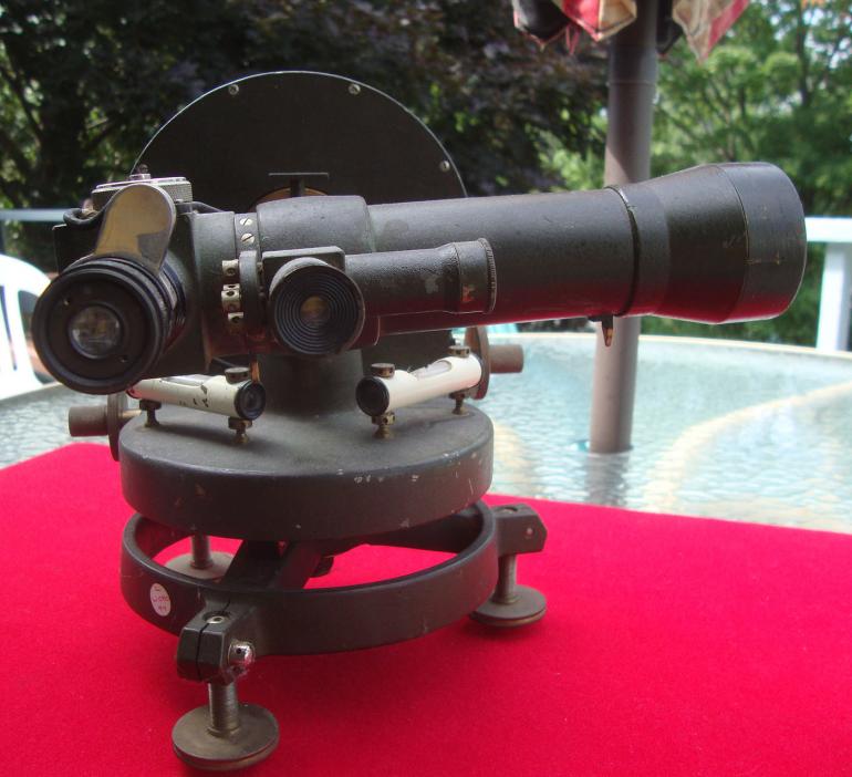 JAPANESE ARTILLERY THEODOLITE - Image 2