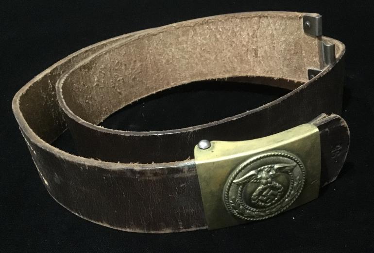 SA BUCKEL AND BELT