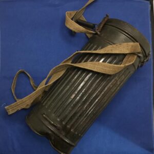 M30 GAS MASK AND CONTAINER