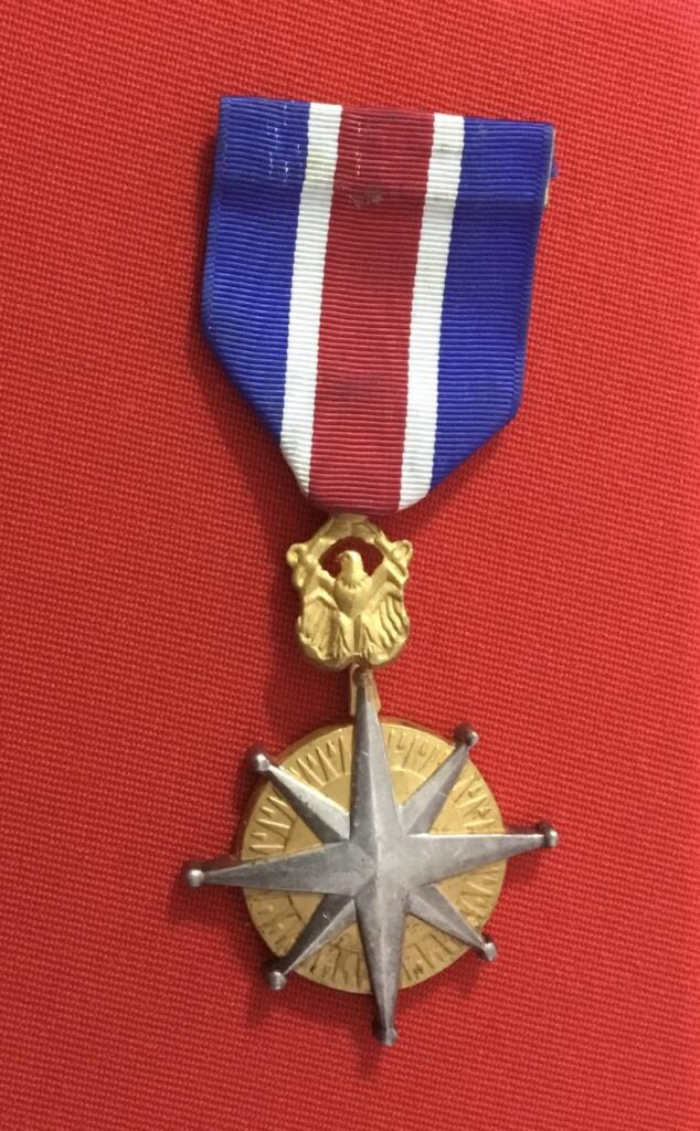 MERCHANT MARINES DISTINGUISHED SERVICE MEDAL
