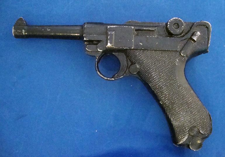 L.B.P. DUMMY LUGER - Image 2