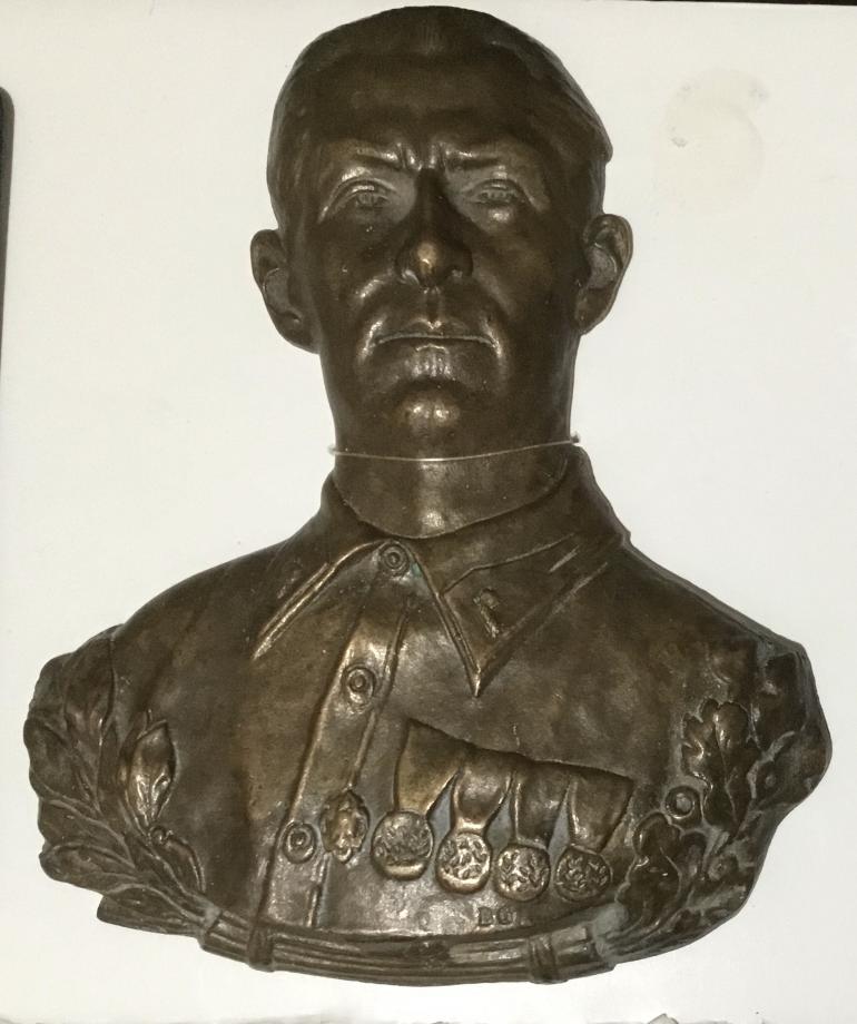 ITALIAN BRONZE SIDE VIEW OF ACHILLE STARACE BLACKSHIRT LEADER