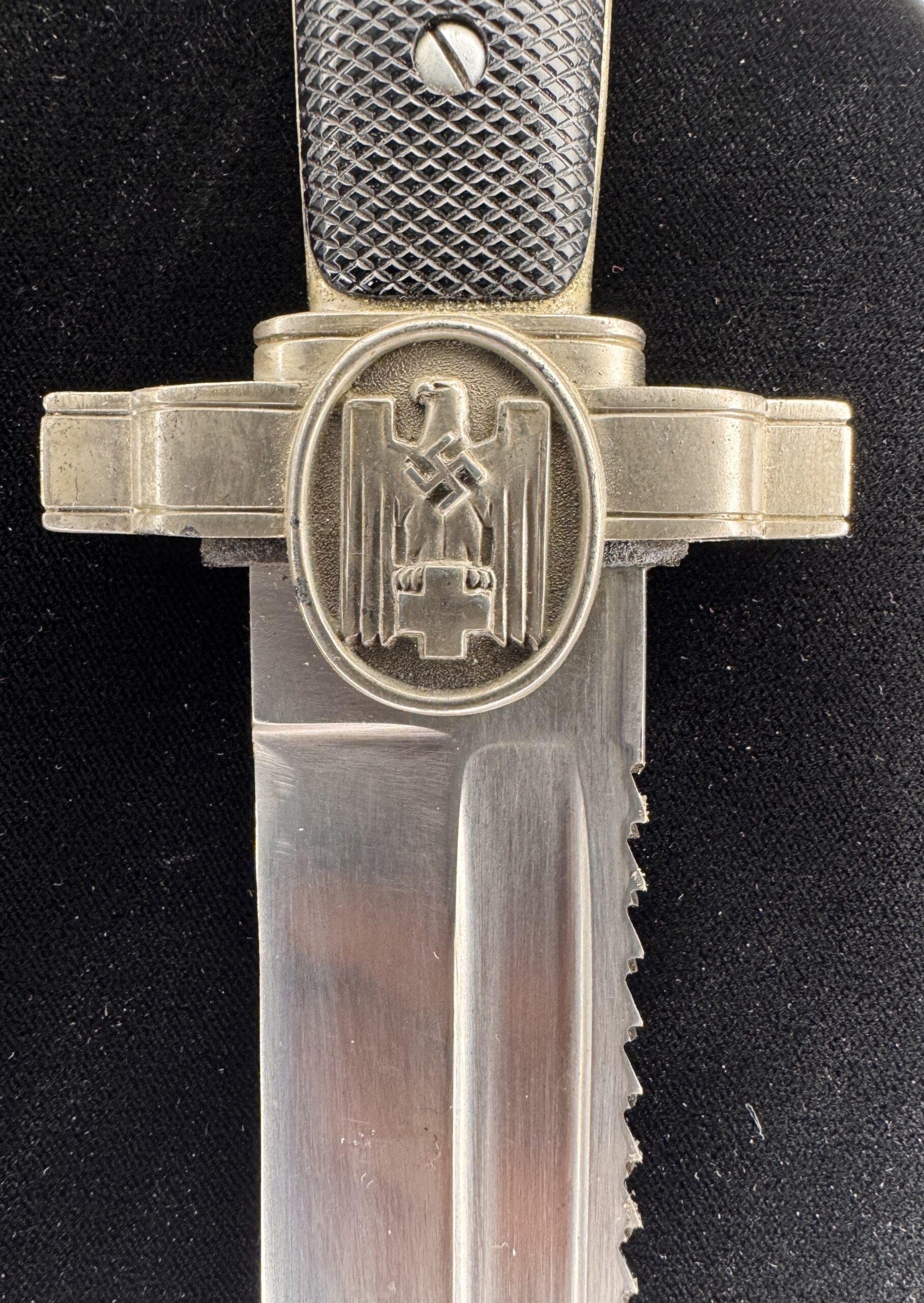 RED CROSS ENLISTED MAN HEWER - Image 4