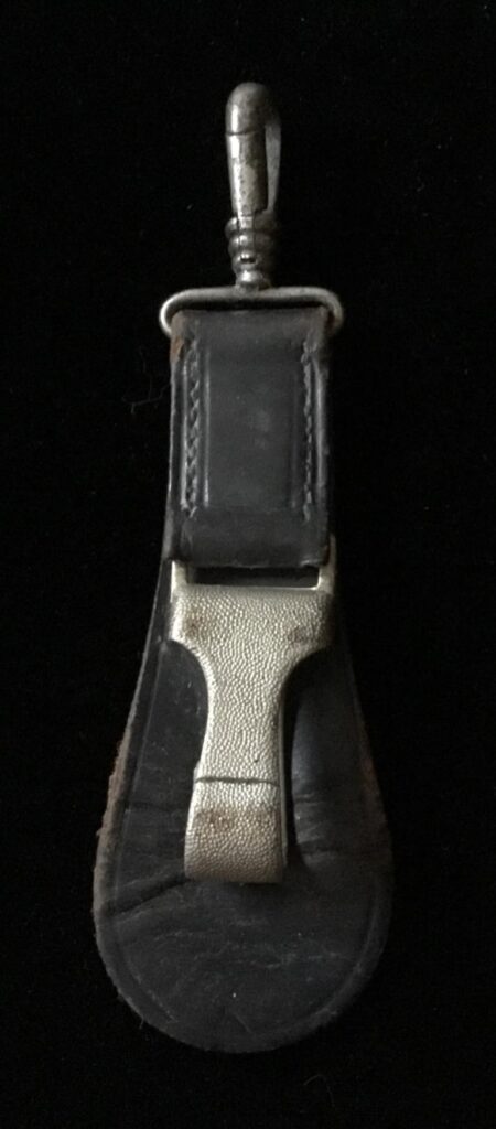 EARLY LUFTWAFFE SWORD HANGER
