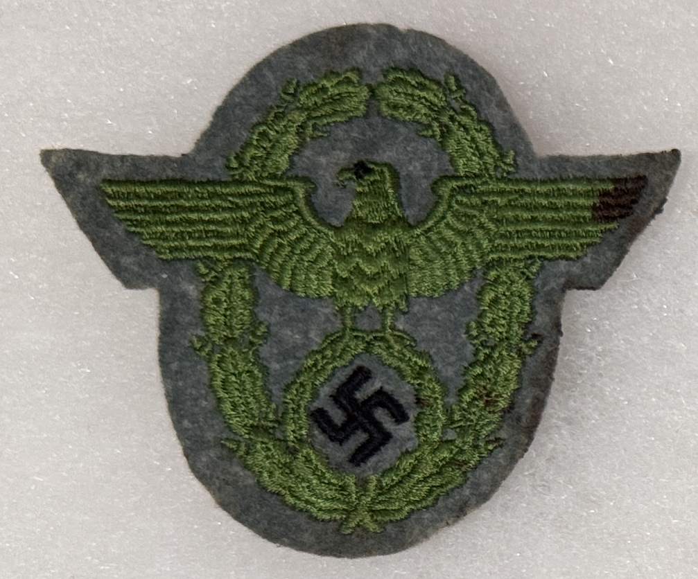 POLICE SHOULDER EAGLE